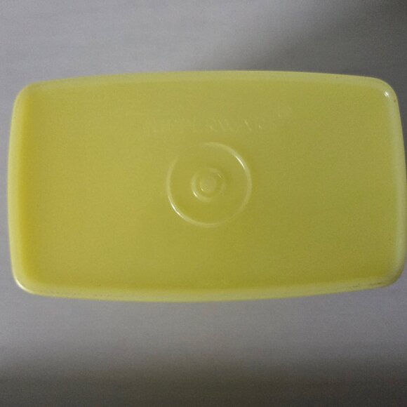 Vintage Tupperware Rectangle Yellow Storage Container 1243-3 With Lid 1244-6 - Picture 6 of 6